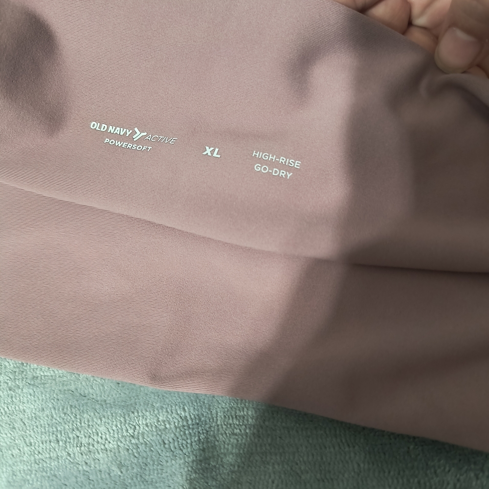 Old Navy Active High-Rise Go-Dry Leggings - Pink